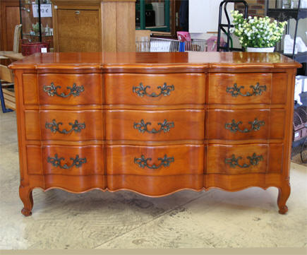 commode ancienne en merisier